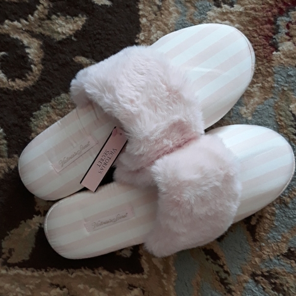 5x*Host Pick*Victoria Secret beautiful slippers - Picture 3 of 16